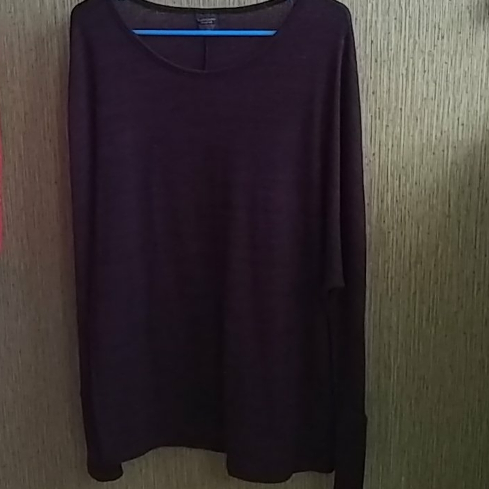 Women's long sleeve shirt